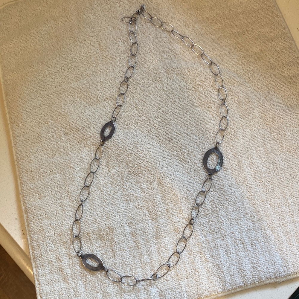 Silpada Sterling Silver 925 Hammered Oval Chain link necklace.